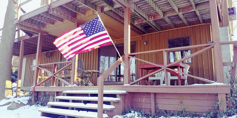 Wolf Den Chalet @ Claycomb Chalets